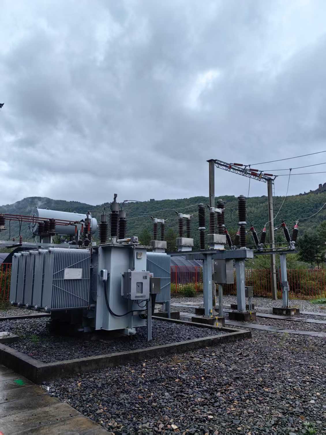 鞍山抽水蓄能66KV移动变电站：产业高质量发展